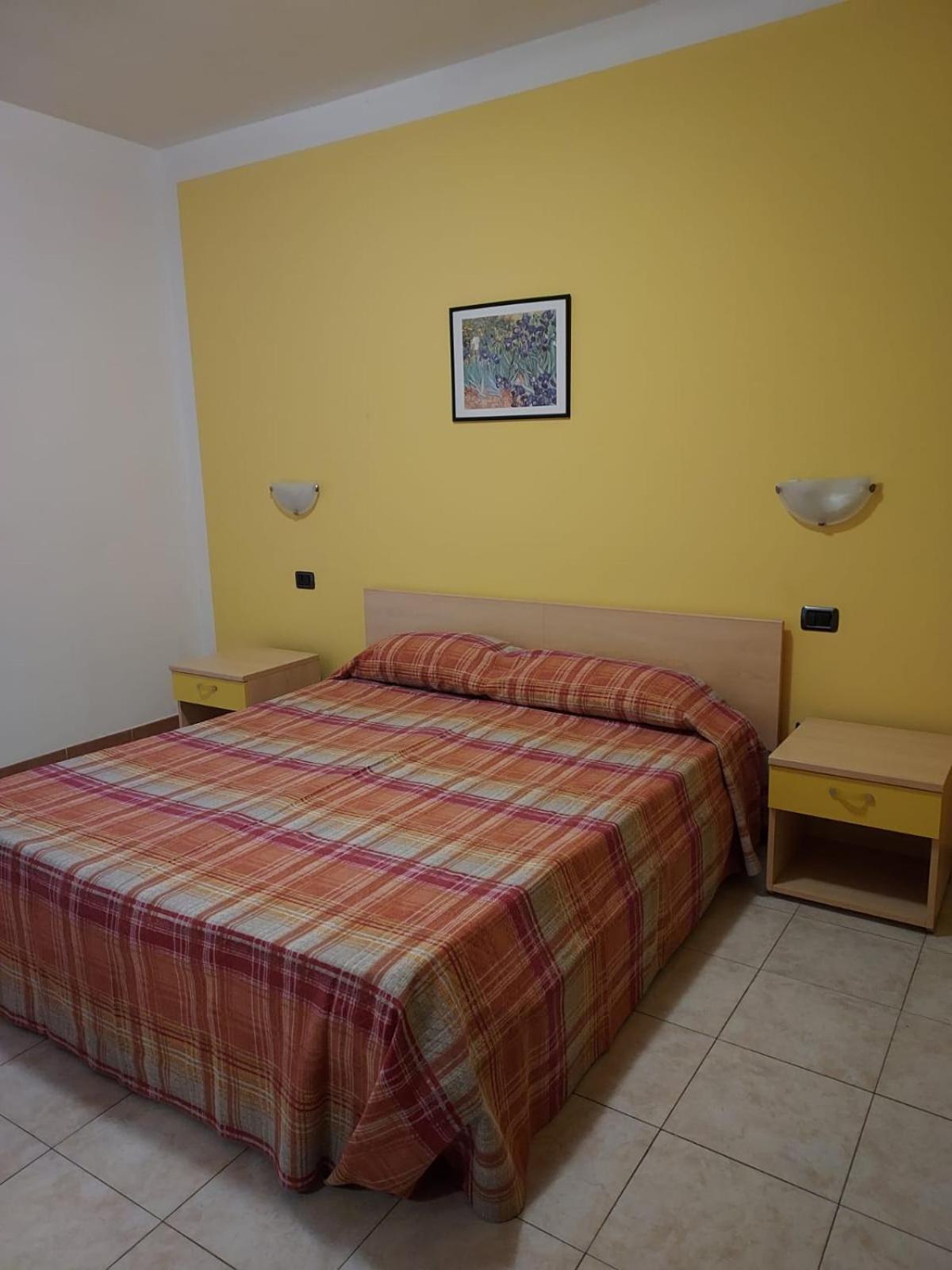 Vida Loca Apartments La Meridiana 佩斯基耶拉德加达 外观 照片