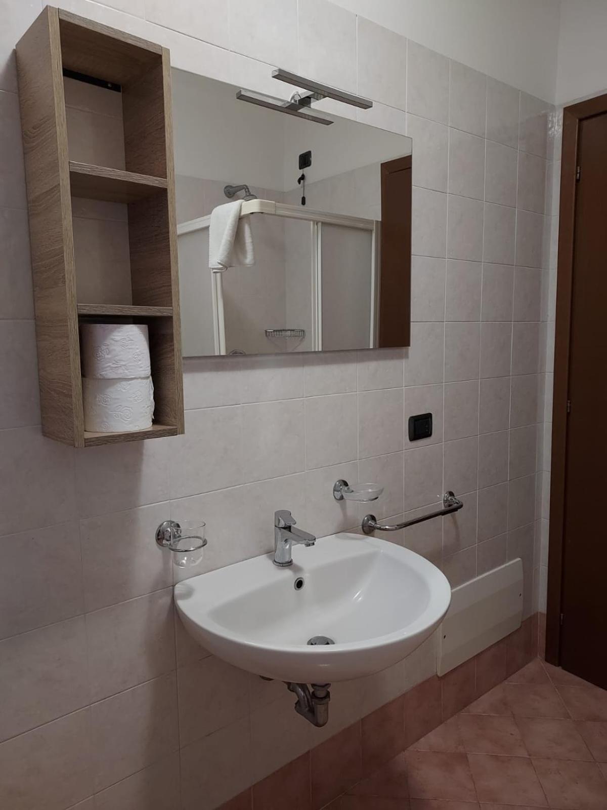 Vida Loca Apartments La Meridiana 佩斯基耶拉德加达 外观 照片