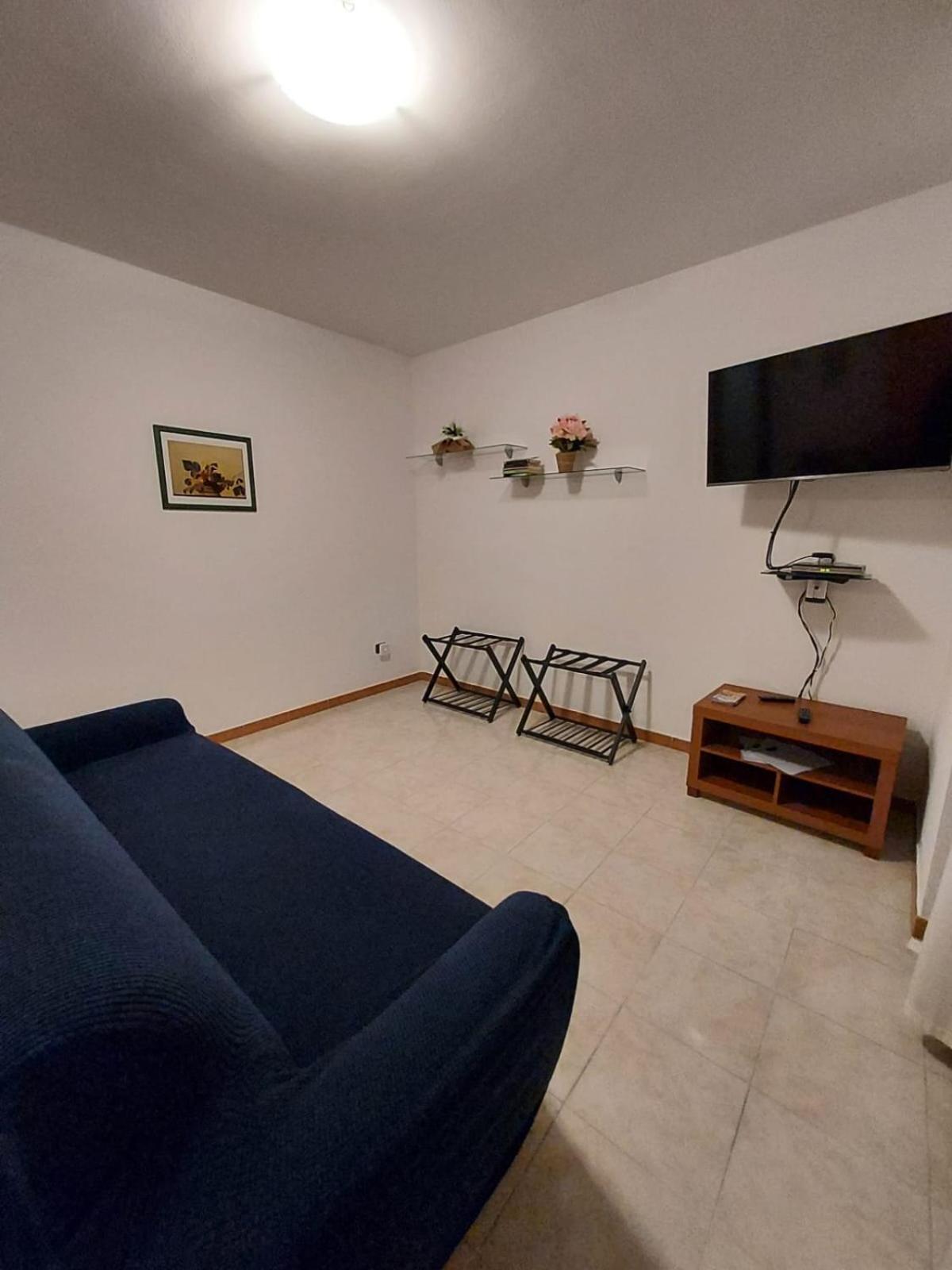 Vida Loca Apartments La Meridiana 佩斯基耶拉德加达 外观 照片